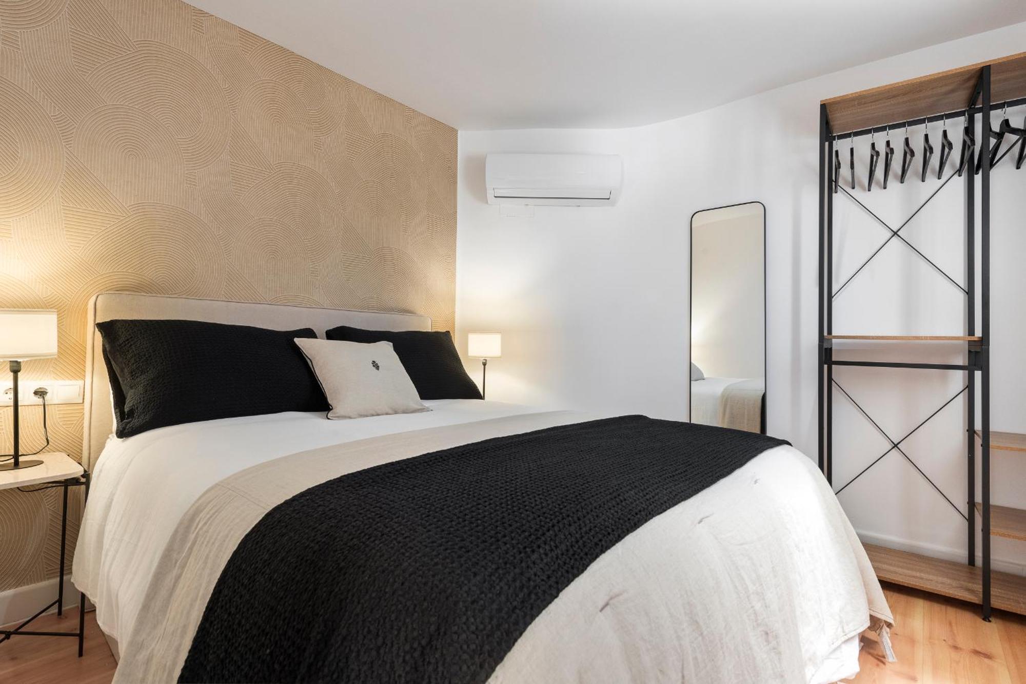 Alohamundi Pasion Apartment Seville Exterior photo